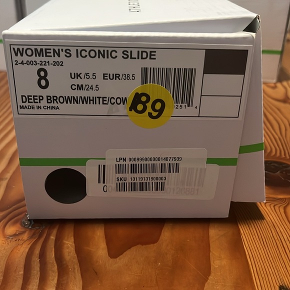 APL Women’s Iconic slide 8 NIB** - Picture 5 of 5